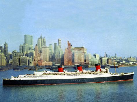 RMS Quen Elizabeth - 1939 Queen Mary Boat, Queen Mary Ship, Rms Queen Mary, Cunard Ships, Rms Queen Elizabeth, Cunard Cruise, Floating Hotel, Cunard Line, Victoria Harbour