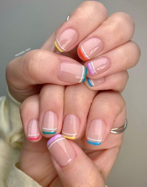 Line French Tip Nails, Line French Tip, Minimal Nails Art, Subtle Nails, Simple Gel Nails, Minimal Nails, Cute Gel Nails, Tip Nails, Manicure Y Pedicure