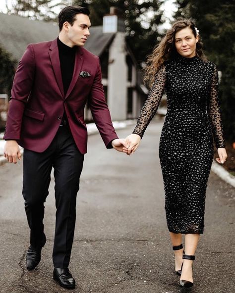 Christmas Couple Outfits For Pictures, Christmas Party Outfits Fancy Classy, Apostolic Hair, Couple Outfits For Pictures, Banquet Outfit, Gala Attire, Winter Engagement Photos Outfits, Christmas Gala, Cocktail Wedding Attire