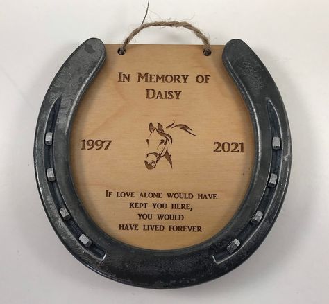 Horse Memorial, Horse Loss Gift, Horse Remembrance Gift, Pet Loss Gift, Customized Horseshoe, Personalized Horseshoe, Pet Remembrance Gift - Etsy Canada Horse Remembrance Ideas, Horse Memorial Ideas, Horse Shadow Box, The Loss Of A Friend, Horse Remembrance, Horse Head Logo, Horse Loss, Horse Decorations, Horse Gift Ideas