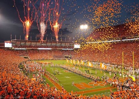 Clemson Stadium, Clemson University Campus, Clemson Tigers Football, Clemson Fans, College Night, Usc Football, Clemson Football, Clemson University, Football Stadium