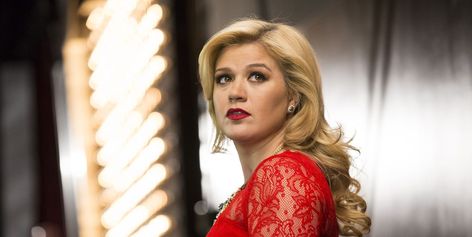 Watch Former 'Voice' Coach Kelly Clarkson Perform One of Her Most Incredible Covers of All Time Kelly Clarkson Songs, American Idol Winner, Madame Tussauds, Reality Shows, Kelly Clarkson, American Idol, Christmas Music, Ex Husbands, Native American Indians