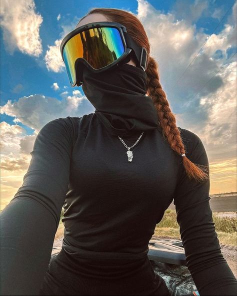 Fox Racing Clothing, Mtb Girl, Motorbike Girl, Black Couples Goals, Ski Goggles, Motorcycle Outfit, Ford Truck, Riding Outfit, Cute Comfy Outfits