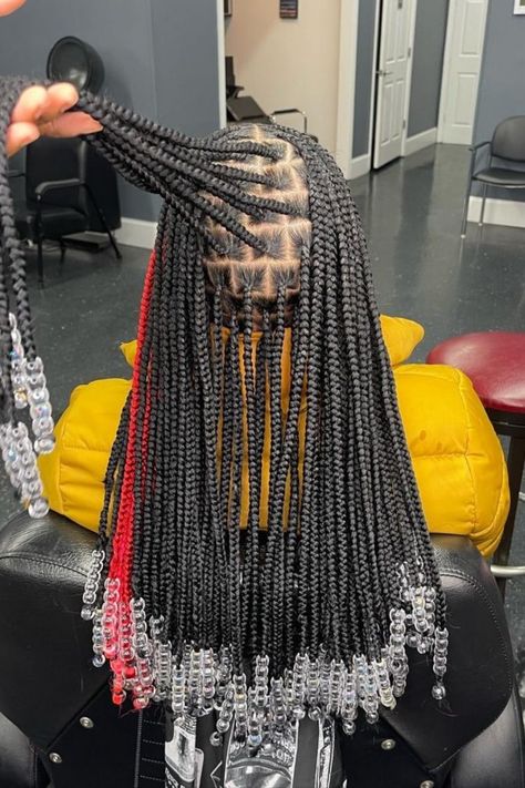 Braided Hairstyles Money Sign, Hair Styles For Medium Knotless Braids, Smeduiem Knotless Parts, Black Women Hairstyles Short Braids, Knotless Braids Box Braids, Cheap Braided Hairstyles, Medium Knotless With Beads, Peek A Boo Box Braids Red, Unique Knotless Braids Hairstyles