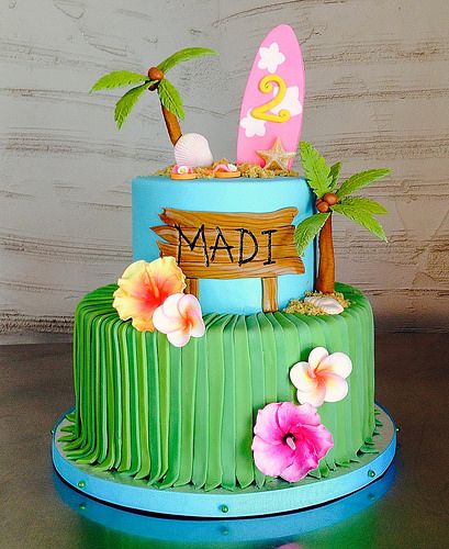 Hawaiian Beach 2nd Birthday Cake | Sasa | Flickr Hawaiian Theme Cakes, Hawaiian Birthday Cakes, Tropical Birthday Cake, Hawaii Cake, Luau Cake, Hawaiian Cake, Red Birthday Cakes, Moana Cake, Aloha Party