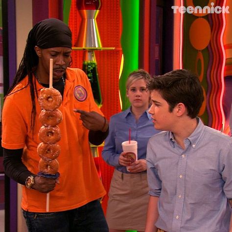 Tbo Costume Icarly, Halloween Costumes Nickelodeon, Funny Character Day Spirit Week, Icarly Tbo Halloween Costume Ideas, I Carly T-bo Costume, Tbo Halloween Costume, Show Costumes Ideas, Tbo Icarly Outfit, Tbo Costume