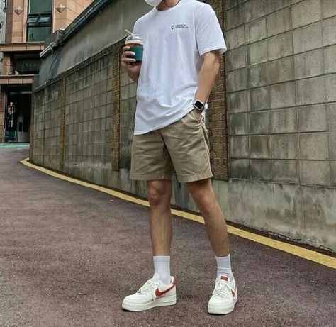 Mens Trendy Outfits Fashion Ideas, Soft Boy Outfits Summer, Mens Indowestern Outfits, Date Outfits Casual, First Date Outfit Ideas, Khaki Shorts Outfit, Italy Vacation Outfits, Outfit Ideas Date Night, Outfit Ideas Date