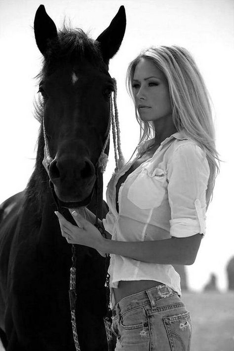 Late Night Randomness (27 Photos) (1) Wilde Westen, Looks Pinterest, Country Women, Horse Love, 인물 사진, Horse Girl, A Horse, Beautiful Horses, Country Girls