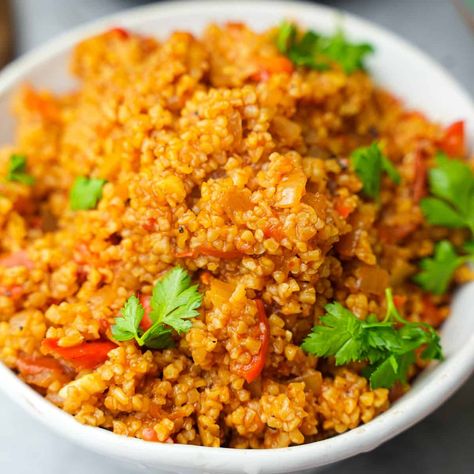 Bulgur Wheat Recipes, Bulgur Recipes, Pickled Hot Peppers, Saag Aloo, Bulgur Wheat, Cracked Wheat, Wheat Recipes, Vegan Side Dishes, Fruit Salad Recipes