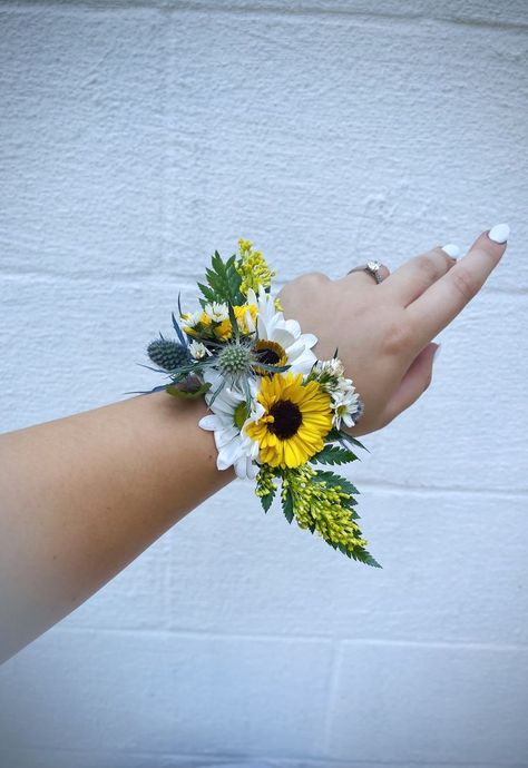 Sunflower Wrist Corsage Wedding, Sunflower Corsage And Boutonniere, Sunflower Corsage Wedding, White And Yellow Corsage, Blue And Yellow Corsage, Sunflower Corsages, Corsages For Homecoming, Sunflower Wrist Corsage, Haldi Carnival