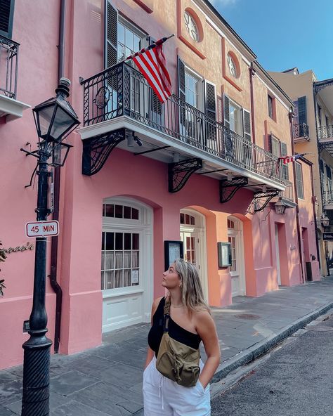 21st Birthday New Orleans, Nola Picture Ideas, New Orleans Photo Ideas, New Orleans Instagram Pictures, New Orleans Pictures Ideas, New Orleans Photoshoot, New Orleans Instagram, Nola Aesthetic, New Orleans Aesthetic