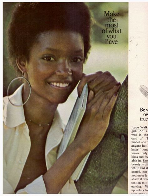 Seventeen July 1972. Joyce Walker. Joyce Walker 70s, Joyce Walker, 70s Black Women, Pomegranate Tea, Justin Bieber Facts, Time Cartoon, Lauren Hutton, Vintage Black Glamour, Seventeen Magazine