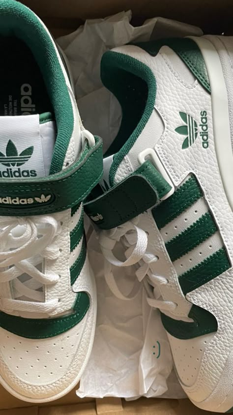 Shoes Adidas Aesthetic, Adidas’s Forum Low, Adidas Forum Los, Adidas Forum Low White Green, Addidas Shoes Campus, Adidas Farm, Pretty Sneakers, Trendy Shoes Sneakers, Pretty Shoes Sneakers