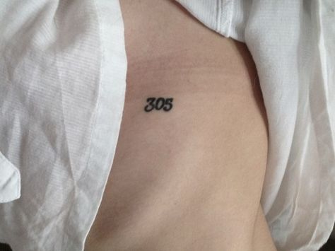 Definitely getting this with 303. Found my colorado tat :3 305 Tattoo, Le Tattoo, Matching Tats, Miami Tattoo, Tattoo Minimal, Faith Tattoo, Geometric Tattoos, Petite Tattoos, Elephant Tattoos