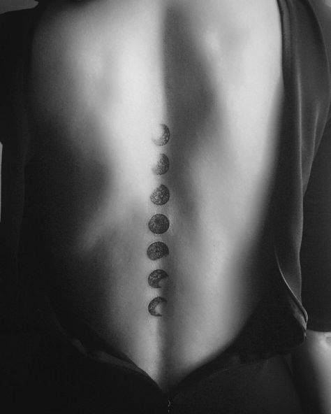 Tattoo Moon Phases, Moon Phases Tattoo, Tattoo Moon, Girl Back Tattoos, Spine Tattoos For Women, Latest Tattoos, Sternum Tattoo, Spine Tattoo, Back Tattoo Women