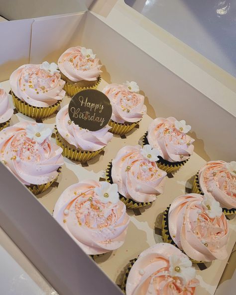 Dozen cupcakes to go ….. #pink . . . . #pink #cupcake #cupcakes #myottawa #mybarrhaven Cupcakes To Go, Dozen Cupcakes, Go Pink, Themed Cupcakes, Cupcakes Decoration, Pink Pink, Birthday Ideas, Cupcake, Birthday