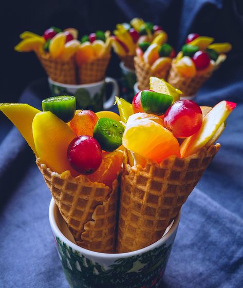 Fruit In Cones, Fruit Salad Cones, Ice Cream Cone Fruit Cups Party Ideas, Fun Ways To Serve Fruit, Fruit In Waffle Cone, Waffle Cones With Fruit, Fruit Cones, Kiwi Berries, Fruit Platter Designs