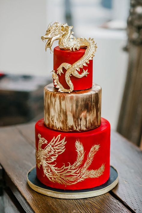 Longevity Cake, Whimsical Treats, Dragon Wedding Cake, Red And Gold Wedding, Chinese Cake, Dragon Cakes, Dragon Wedding, Dessert Oreo, Dragon Cake