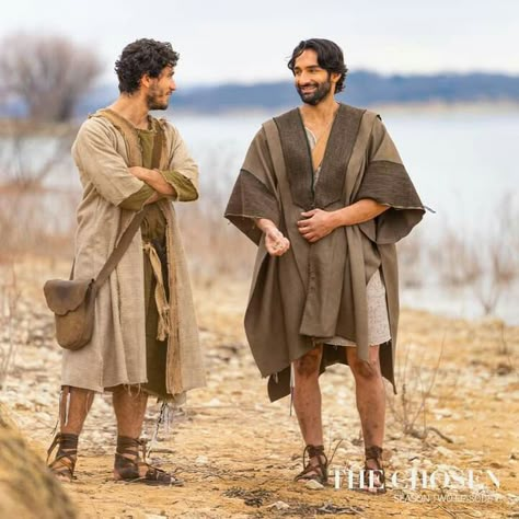 Godly Aesthetic, Biblical Clothing, Chosen Cast, Biblical Costumes, Outfit Homme, Nativity Costumes, Biblical Artwork, Prehistoric Man, New Testament Bible