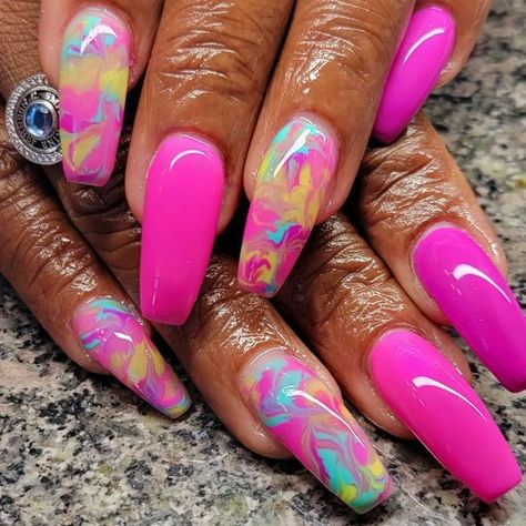 Crazy Nail Designs, Pink Summer Nails, Queen Nails, Hot Pink Nails, Fancy Nails Designs, Vibrant Nails, Pink Nail Art, Dope Nail Designs, Crazy Nails