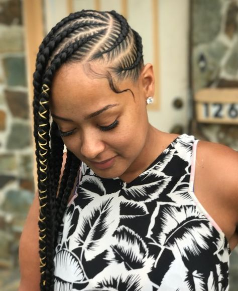 Beyonce Braids, Side Cornrows, Lemonade Braids Hairstyles, New Natural Hairstyles, Lemonade Braids, African Hair Braiding Styles, Braided Cornrow Hairstyles, Braids Hairstyles Pictures, Feed In Braid