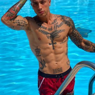 Tattoo Inspiration Men, Cool Chest Tattoos, Neck Tattoo For Guys, Back Tattoos For Guys, Chest Tattoo Men, Boy Tattoos, Hand Tattoos For Guys, Best Tattoo Designs, Arm Tattoos For Guys