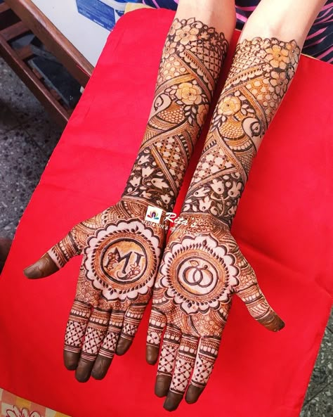 Henna Designs Engagement, Engagements Mehendi Designs, Mendhi Design For Engagement, Bridal Mehndi For Engagement, Mehdi Degine Engagement, Engagement Henna Designs Simple, Henna Design For Engagement, Henna Designs For Marriage, Simple Mehendi For Engagement