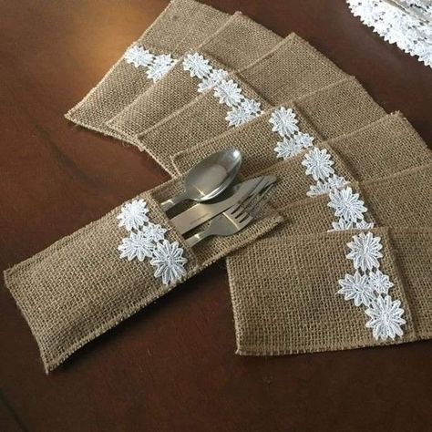 (6) Facebook Alpillera Ideas, Burlap Crafts Diy, Napkin Rings Diy, Table Topper Patterns, Crochet Placemat Patterns, Ankle Bracelets Diy, Idee Cricut, Dining Table Placemats, Burlap Decor