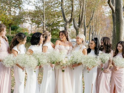 23 Unique Bridesmaid Bouquet Alternatives Bridesmaid Clutch Instead Of Flowers, Alternatives To Bridesmaid Bouquets, Bridesmaids Without Bouquets, Cheap Bridesmaids Bouquets, Unique Bridesmaid Bouquet, Bouquet Alternatives, Bridesmaid Bouquet Alternatives, Diy Bridesmaid Bouquet, Alternative Bridesmaid