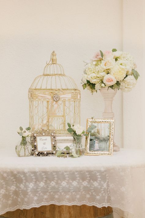 Cute card table display Bridal Shower Card Box Ideas Gift Table, Birdcage Card Holder Wedding, Wedding Card Table Ideas, Wedding Card Table Decor, Card And Gift Table, Wedding Card Table, Wedding Card Box Ideas, Receiving Table, Wedding Welcome Table