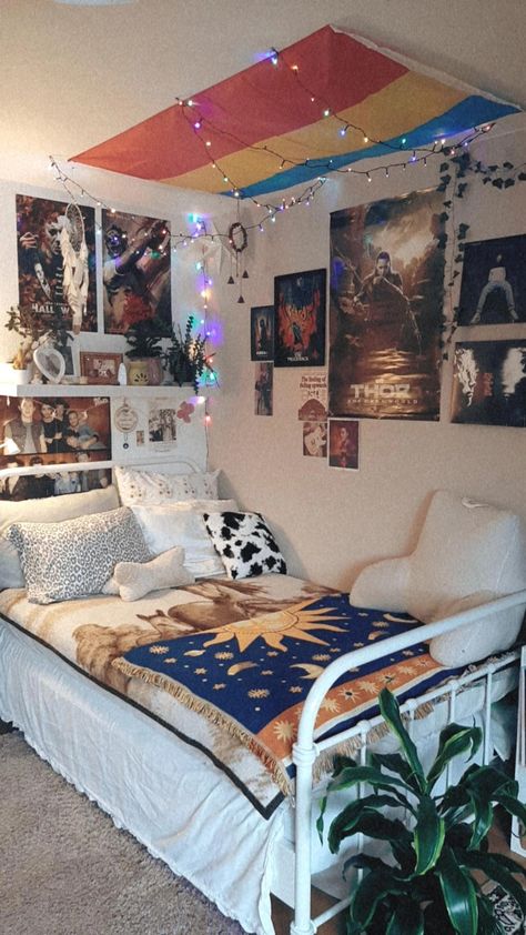 @jaikemarie on insta & tiktok #roomtour #horror #vintage #loki #onedirection #bedroom #pride #strangerthings Pride Flag On Ceiling, Lesbian Bedroom Ideas Aesthetic, Queer Bedrooms, Pride Bedroom Ideas, Gay Room Aesthetic, Lgbtq Room Ideas, Grunge Room Ideas Bedrooms, Pride Bedroom, Pride Room Decor