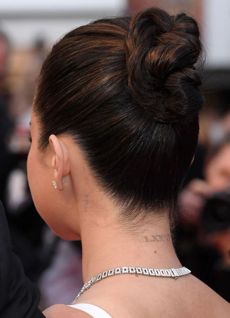 The Prettiest & Chicest Updos to Copy from Cannes 2019 for Your Summer Events | About Her High Bun Hairstyles Sleek, Wedding Hair High Bun, Sleek Hair Bun, Sleek Bun Tutorial, Hair Bun Ideas, Selena Gomez Tattoo, Platinum Hair Extensions, Bridal Buns, Celebrity Updos