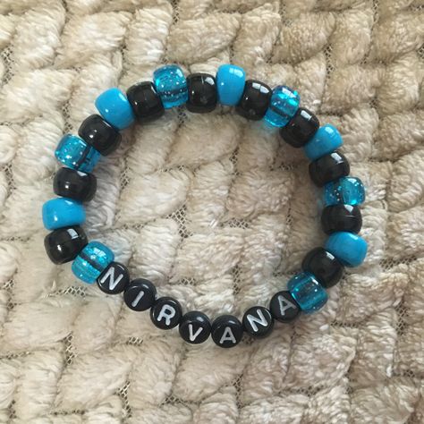 Scene Bracelets Aesthetic, Emo Jewelry, Music Bracelet, Kandi Inspo, Diy Kandi Bracelets, Band Bracelets, Pony Bead Bracelets, Preppy Bracelets, Kandi Ideas