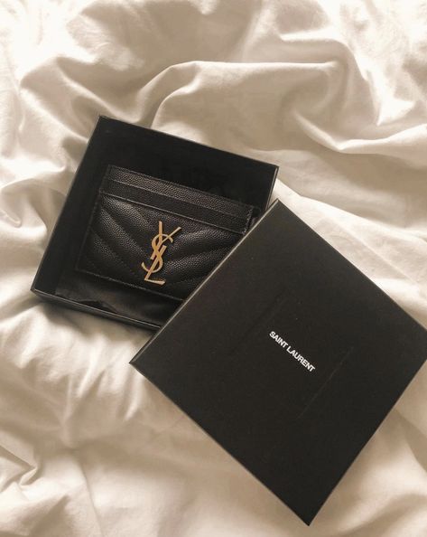 📸: @daisylette ysl saint laurent card holder Ysl Card Holder Aesthetic, Ysl Aesthetic, Saint Laurent Card Holder, Ysl Card Holder, Ysl Fashion, Ysl Wallet, School Bag Essentials, Ysl Saint Laurent, Rich Girl Lifestyle