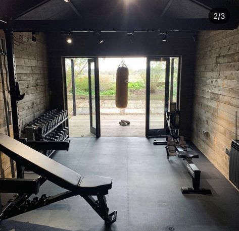 Small Boxing Gym Ideas, Garage Boxing Gym Ideas, Gym Shed Ideas, Outdoor Boxing Gym, Outdoor Glass Gym Room, Mma Garage Gym, Gym Shed, Small Home Gyms, Home Gym Basement