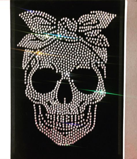 Rhinestone Designs Pattern Template, Rhinestone Art Patterns, Sugar Skull Artwork, Rhinestone Designs Templates, Rhinestone Designs Pattern, Rhinestone Heat Transfer, Bling Crafts, Cd Crafts, Vintage Jewelry Art