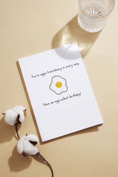 Treat your loved ones with a unique card for their next birthday! Cute card with the pun "You're eggs-traordinary in every way. Have an egg-cellent birthday!" Note: this is a digital download on Etsy, you must print it out yourself. Breakfast Theme, Birthday Note, Birthday Puns, Card For Birthday, Minimalist Card, Birthday Cute, Minimalist Cards, Pun Card, Birthday Funny