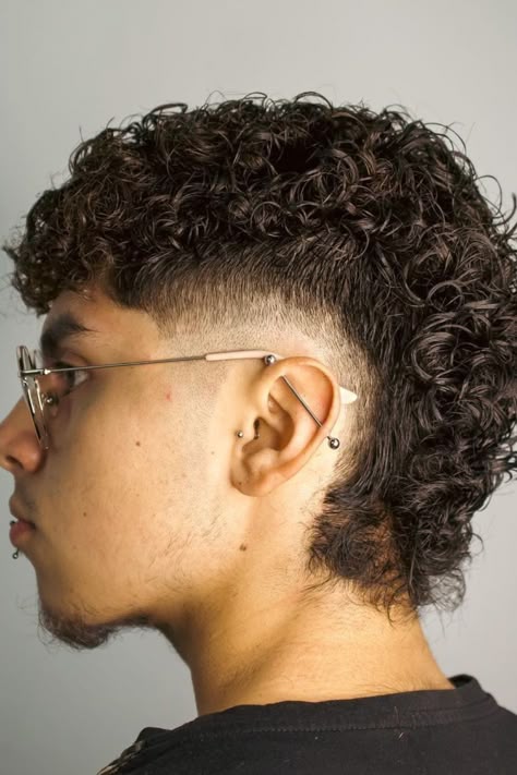 22 Trendy Curly Mullet Hairstyles For Men in 2023 3b Men Hairstyles, 3b Curly Haircut Men, 3b Hairstyles Men, 3b Curly Hair Men, Short Curly Haircuts Men, Mens Short Curly Hairstyles, Best Curly Haircuts, Mullet Hairstyles, Fade Haircut Curly Hair