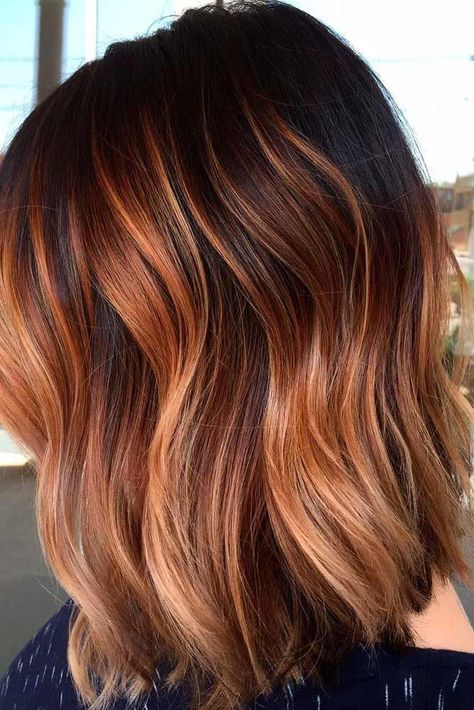 40+ Stunning Brunette Hair Color Ideas To Elevate Your Look - Big Inspo Graduation Looks, Grey Hair Wax, Brunette Hair Color Ideas, Brown Ombre Hair Color, Blonde Lowlights, Copper Balayage, Natural Red Hair, Brown Ombre Hair, Short Brown Hair