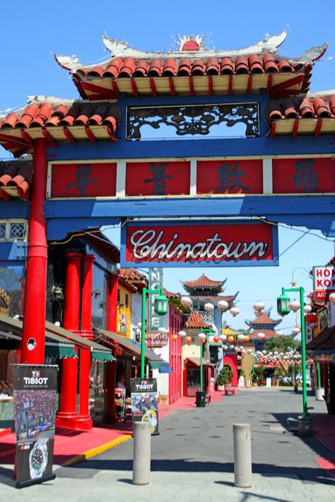 China Town Los Angeles, Los Angeles Chinatown, Los Angeles Culture, Chinese Food Art, Chinatown Los Angeles, San Francisco Pictures, Chinese School, Los Angeles Aesthetic, La Summer