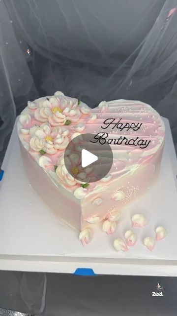 Heart Shape Cake Designs, Heart Cake Decoration, Heart Shape Cake, Shape Cake, Instagram Heart, Heart Shaped Cakes, Heart Cake, Cake Lover, Cake Decoration