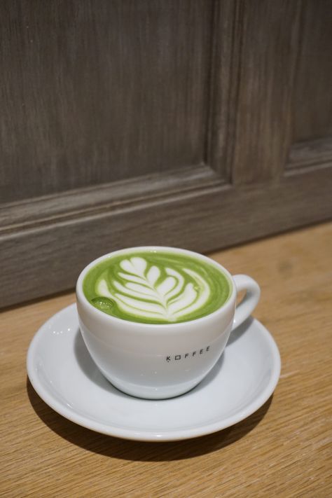 Hot Matcha Latte, Omotesando Koffee, Matcha Latte Aesthetic, Hot Green Tea, Matcha Lover, Japanese Egg, Matcha Aesthetic, Food Reference, Coffee Place