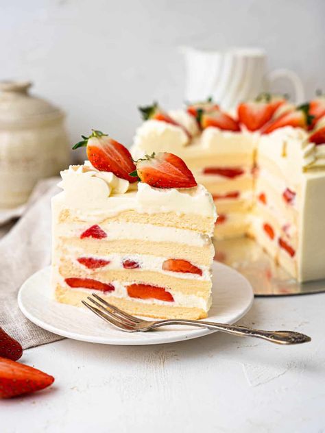 Japanese Strawberry Shortcake - Catherine Zhang Japanese Strawberry Cake, Strawberry Shortcake Aesthetic, Zumbo's Just Desserts, Catherine Zhang, Shortcake Aesthetic, Japanese Strawberry Shortcake, Creme Brulee Cake, Chocolate Chiffon Cake, Strawberry Cake Recipe