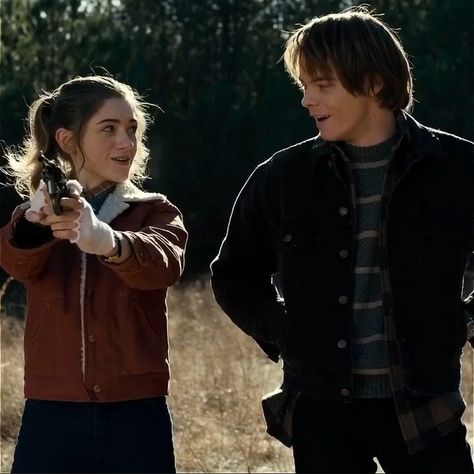 Nancy Wheeler Jonathan Byers, Jonathan And Nancy Stranger Things, Stranger Things Jonathan And Nancy, Jancy Ship Stranger Things, Stranger Things Couples, Nancy Wheeler And Jonathan Byers, Nancy And Jonathan, Nancy Jonathan, Jonathan And Nancy