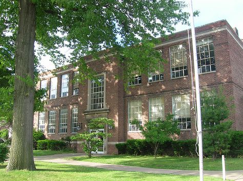 State Street School (1936)--Painesville, Ohio. My school from 3rd grade to 5th. Urbana Ohio, Vintage Ohio State Poster, Ohio Gothic, Holmes County Ohio, State Street, Back In Time, I School, Old Photos, Ohio