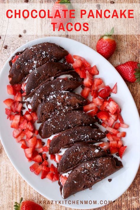 Calling all chocolate lovers! You will want to jump out of bed for these chocolatey strawberries and cream-filled pancake tacos. Pancake Tacos, Dessert Tacos, Strawberry Pancake, Quick And Easy Sweet Treats, Dessert Taco, Strawberry Pancakes, Easy Puddings, Chocolate Pancakes, Breakfast Tacos