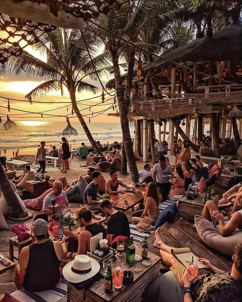 Beach Hostel, Outdoor Restaurant Patio, Banana Beach, Voyage Bali, Glamping Resorts, Ocean Resort, Tropical Travel, Beach Cafe, Tropical Resort