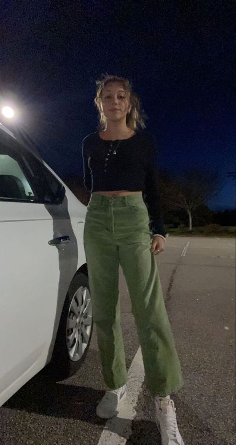 Green Courdory Pants Outfit, Green Coudroy Pants Outfits, Sage Jeans Outfit, Mint Green Jeans Outfit, Green Zara Pants Outfit, Green Jean Outfits, Outfits With Dark Green Pants, Light Green Jeans Outfit, How To Style Green Jeans