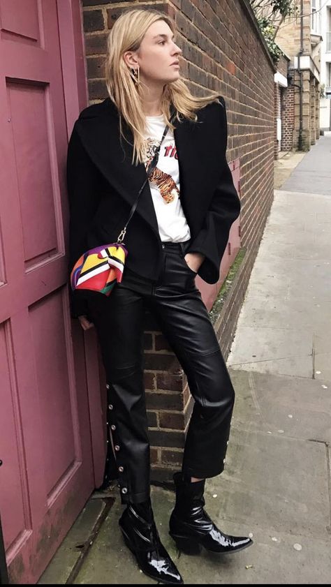 French Edgy Style, Camille Charriere Style, Cowgirls Boots, Belle Starr, 90s Street Style, Camille Charriere, Rocker Outfit, Gucci Shirt, Pleather Pants