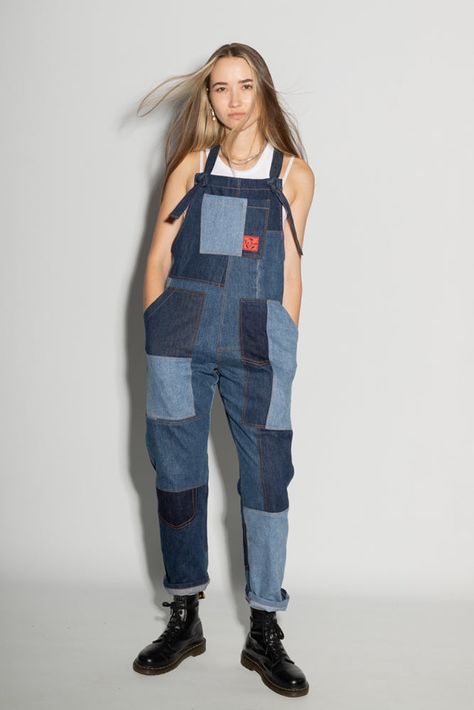 Clothing – ReJean Denim Dungaree Pattern, Denim Inspiration, Denim Dungarees, Vintage Workwear, Denim Ideas, Patchwork Denim, Modern Feminine, Denim Tote Bags, Denim Tote